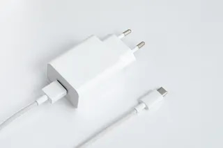 Từ vựng charger nghĩa là bộ sạc - tienganhdaily.vn