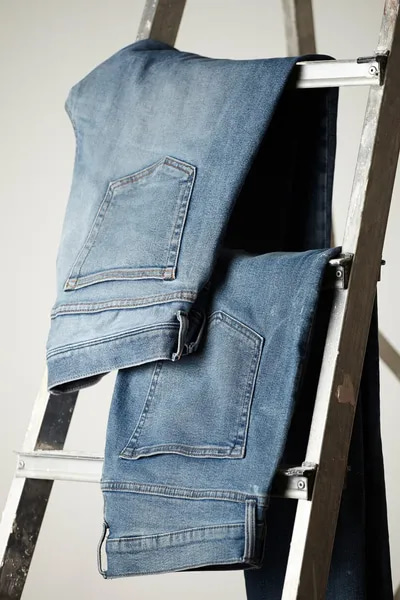 Từ vựng Jeans nghĩa là Quần bò - tienganhdaily.vn